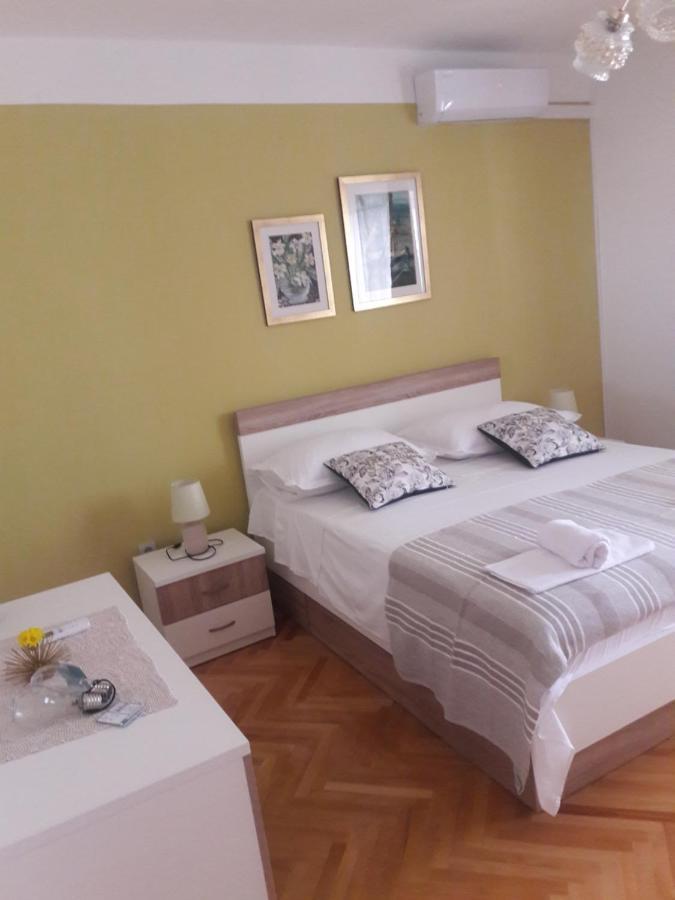 Apartments Smiljana Mucic Makarska Eksteriør bilde